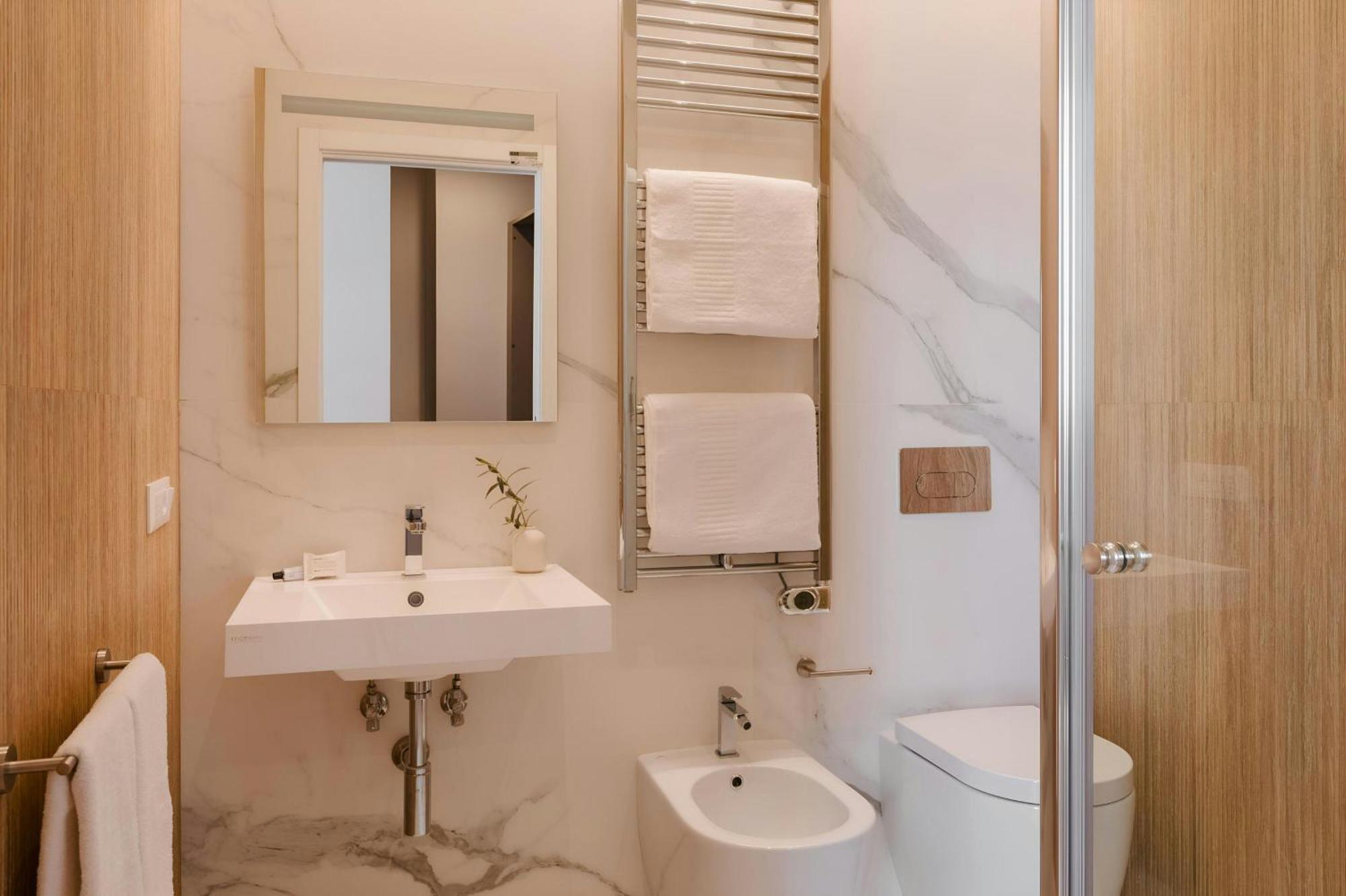 Sonder By Marriott Bonvoy Antinoo Apartments Piazza Del Parlamento Rome Exterior photo