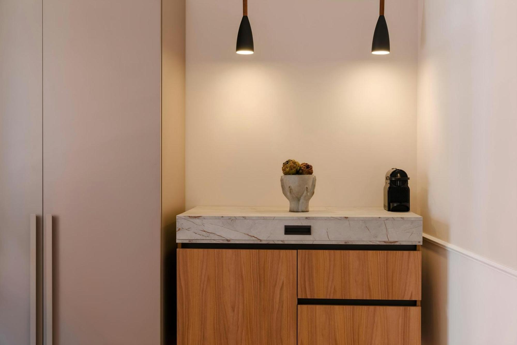 Sonder By Marriott Bonvoy Antinoo Apartments Piazza Del Parlamento Rome Exterior photo