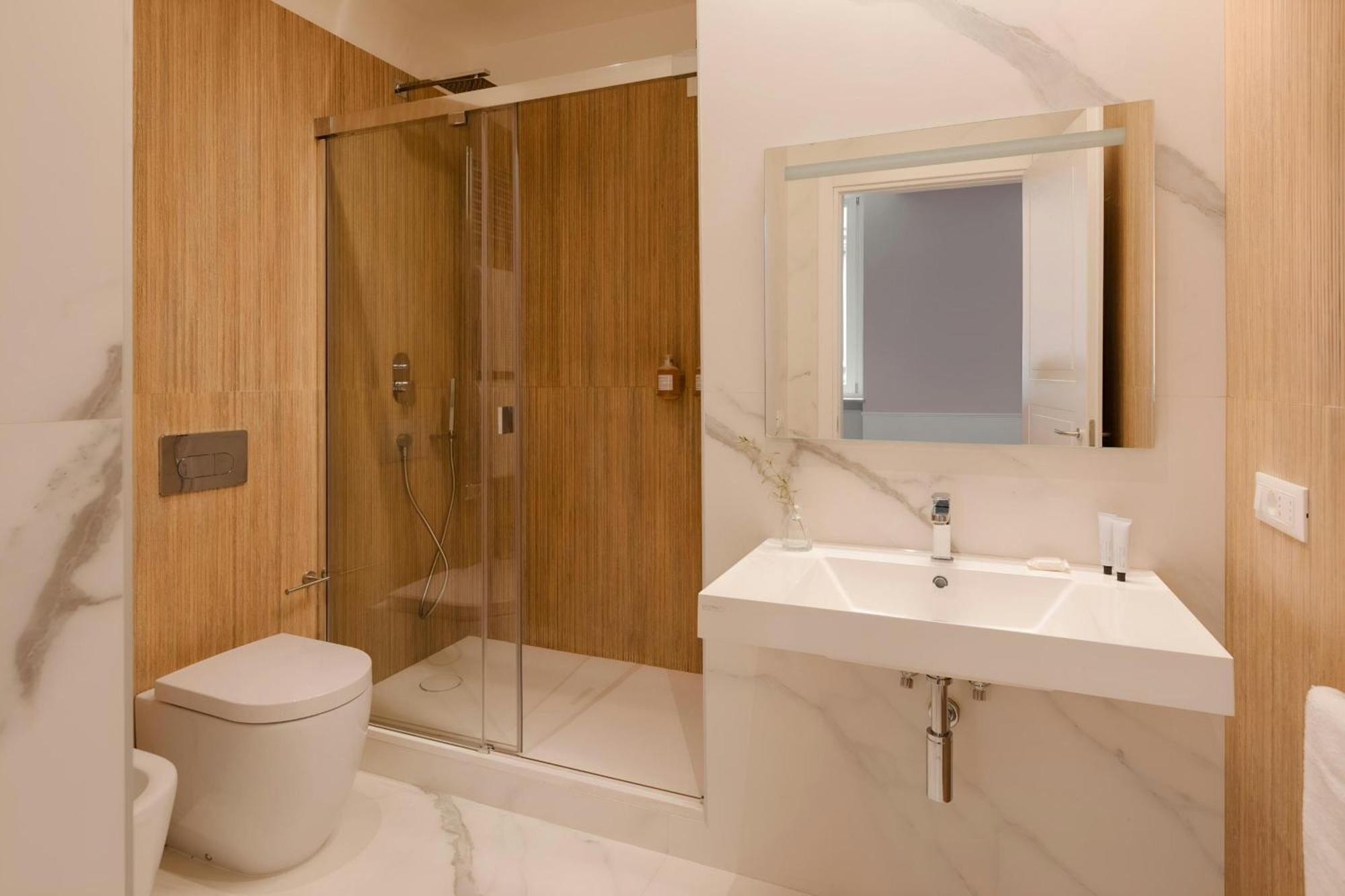 Sonder By Marriott Bonvoy Antinoo Apartments Piazza Del Parlamento Rome Exterior photo